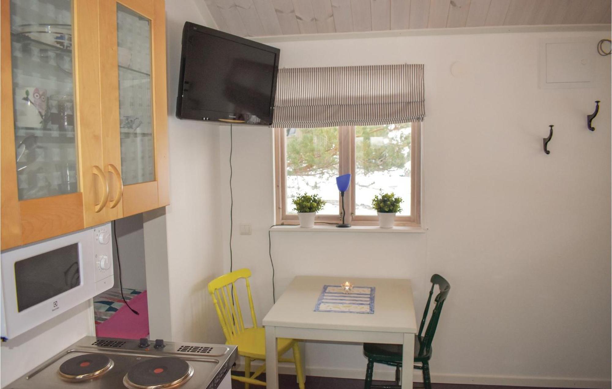 1 Bedroom Stunning Home In Vrangoe Exterior photo